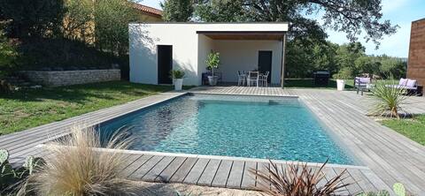 Charming studio with pool
