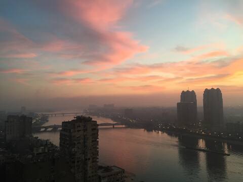Panoramic Nile & Skyline View apartment in Zamalek