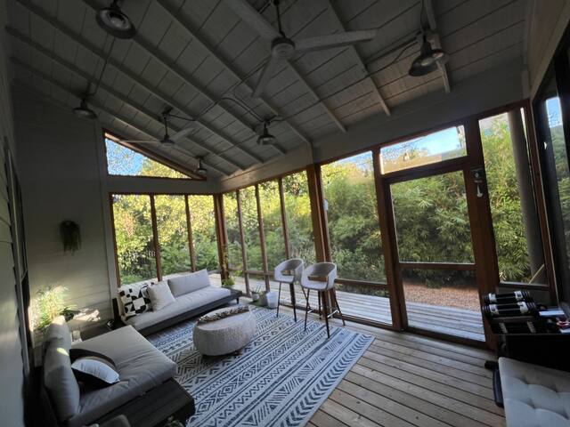 2 bed/ 2.5 bath house +sunroom gallery image 5