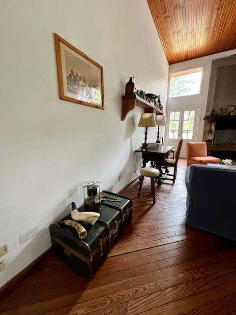 Propiedad de Airbnb exitosa: Casa Rural Santa Lucia (Rural House). In San Miguel del Monte. en Partido De Monte