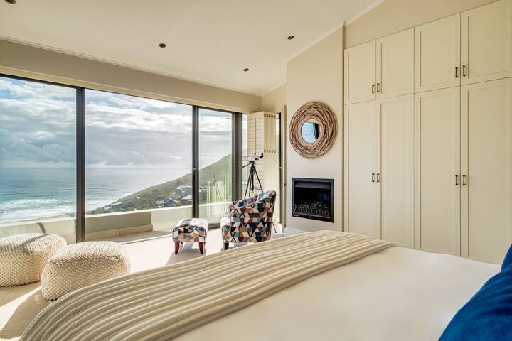 Ocean’s Horizon Beach Villa | pool | solar powered gallery image 4