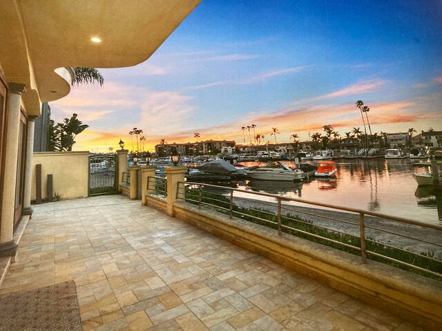 Beachfront Naples Island Mansion w/ Boat gallery image 4