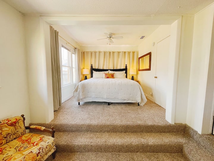 Midcentury home near ACU Houses for Rent in Abilene, Texas, United