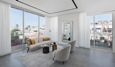 Luxury Duplex/Mini Penthouse 3BR w/Mamad &Parking