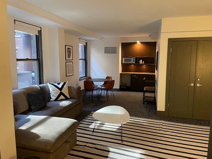 ¡1BR recientemente renovado en el corazón del centro de la ciudad! 10 Hoteles boutique en