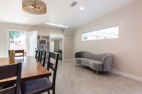 Top performing Airbnb: Spacious 5 BR Brand New HouseLAX/ SoFi/Kia/SpaceX/ in Lennox