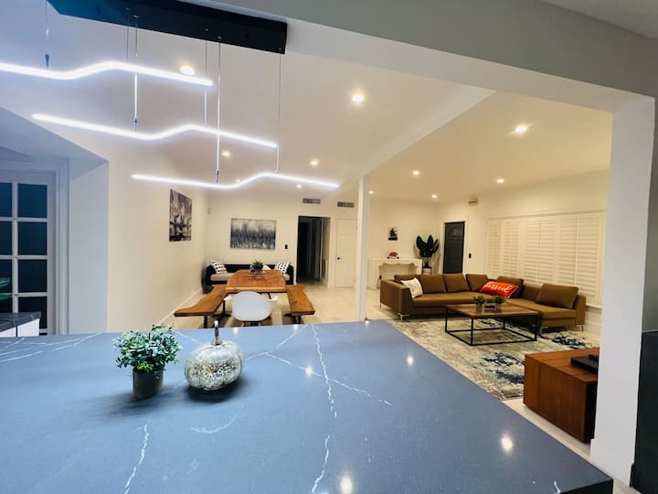 Luxurious Designer Miami Retreat 3 Bedroom House Houses for Rent in