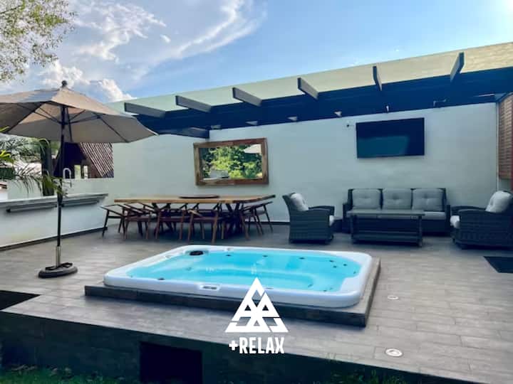 Casa Nogal Jacuzzi Houses for Rent in Valle de Bravo, Estado de