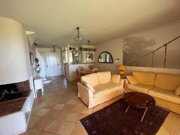 Villa Dans Domaine Calme Avec Tennis Et Piscine - French Riviera