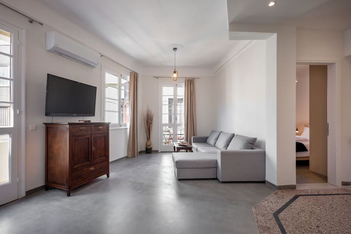 Christiana’s lovely apartment in Psyri, Athens