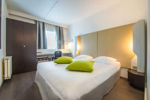 Comfortable chambre double Hotel Mandarina Airport