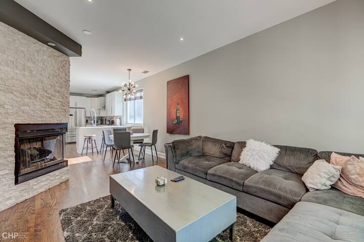 Centrally Located Condo with Parking and Deck! gallery image 4