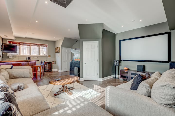 Centrally Located Condo with Parking and Deck!