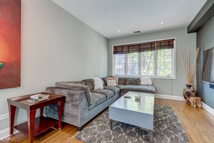 Centrally Located Condo with Parking and Deck! gallery image 5