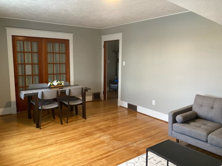 2 Bed 1 Bath Upstairs Apartment Apartments for Rent in Timmins