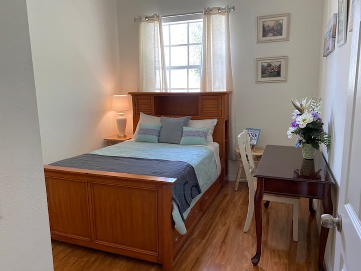 Red rooms airbnb near me