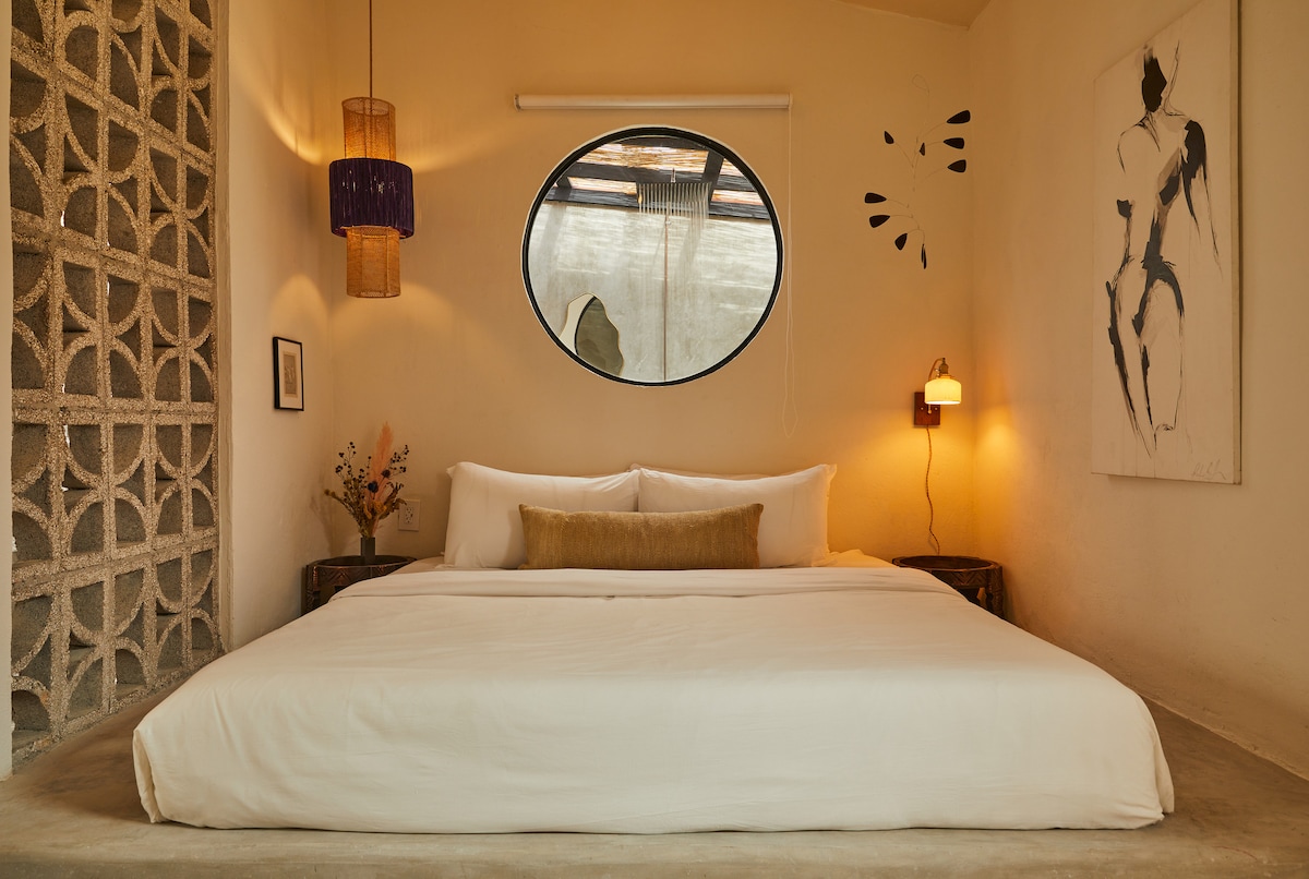 ☆ Gosti koji borave u ovom objektu imaju ekskluzivan pristup sadržajima i uslugama koje pružaju Dreamers Welcome, lokalni i LGBTQ boutique gostoprimstvo, ☆  POŠALJITE NAM PORUKU ZA VIŠE INFORMACIJA ☆