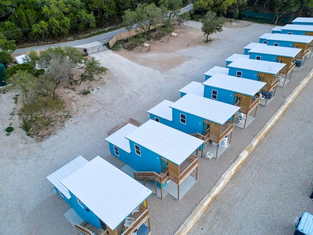The Container Retreat at Canyon Lake managed Airbnb listing 2