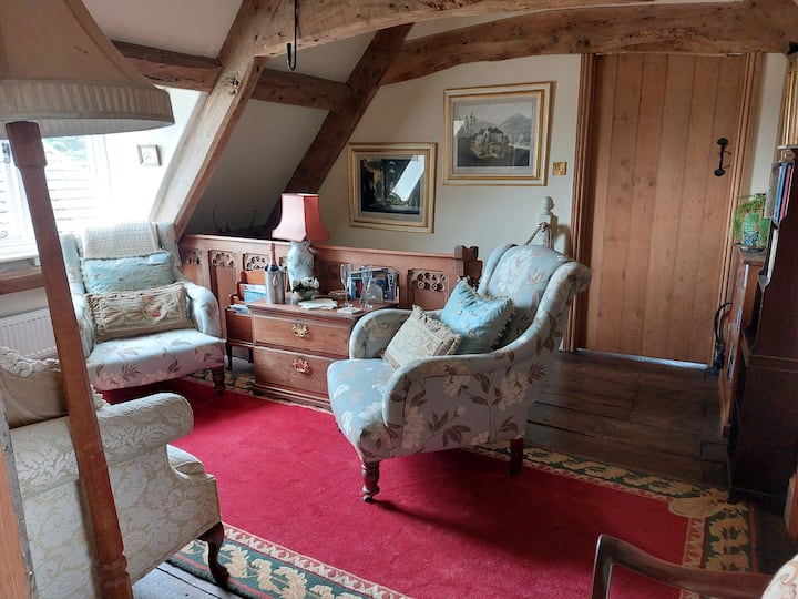 Мала дневна соба на 2 кат 