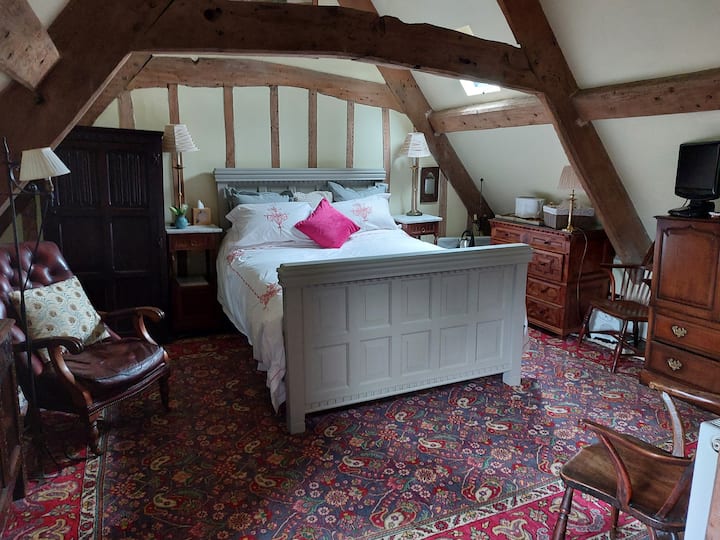 Главна спална соба со туш кабина од 5 стапки 