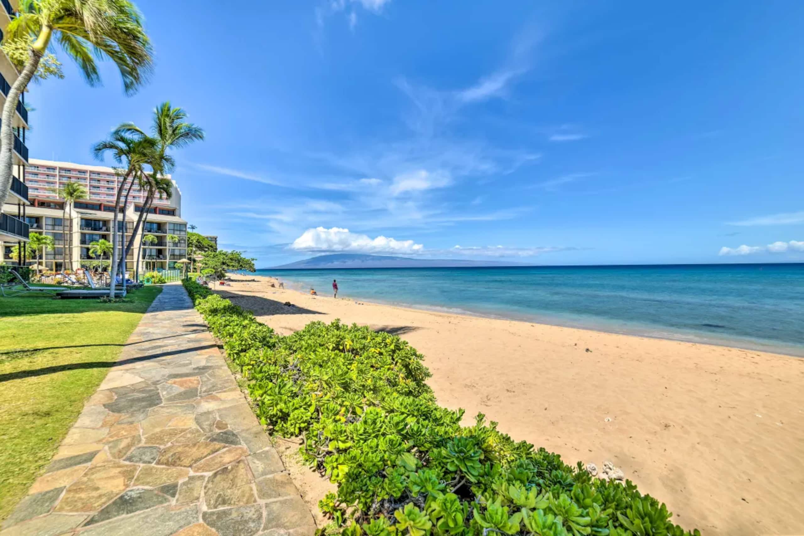 Condo in Lahaina · ★4.73 · 2 bedrooms · 4 beds · 2 baths - Image 38
