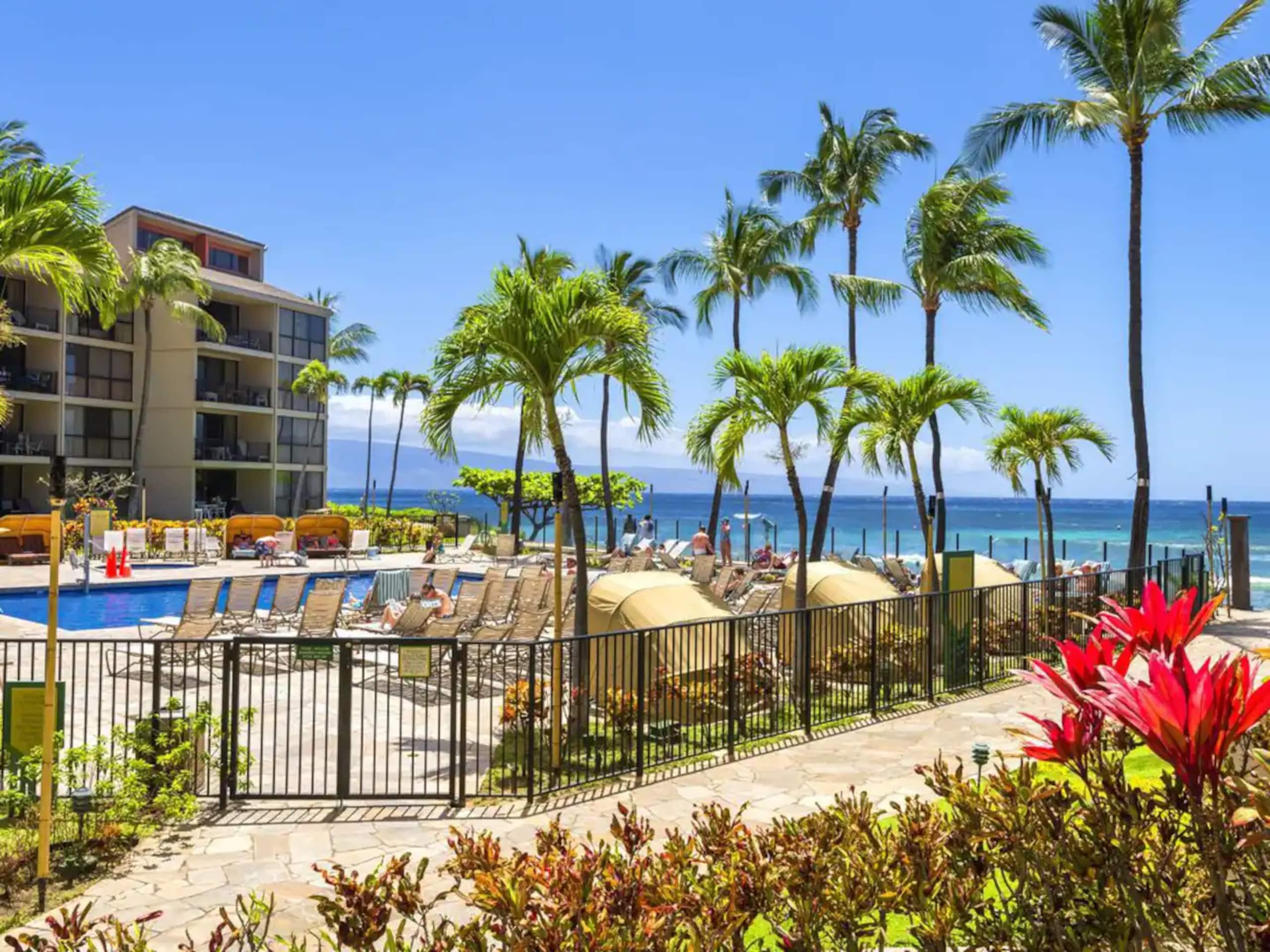 Condo in Lahaina · ★4.73 · 2 bedrooms · 4 beds · 2 baths - Image 29
