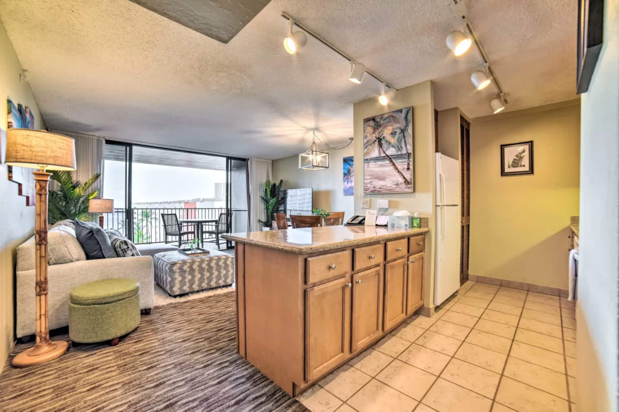 Condo in Lahaina · ★4.73 · 2 bedrooms · 4 beds · 2 baths - Image 17