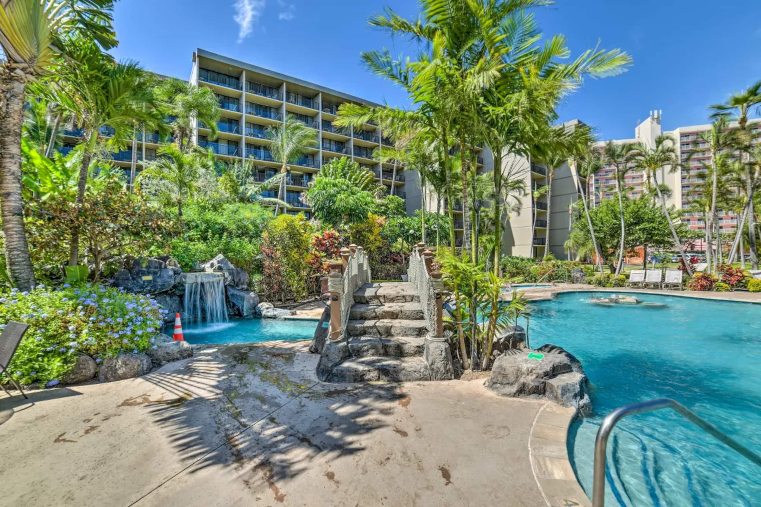 Condo in Lahaina · ★4.73 · 2 bedrooms · 4 beds · 2 baths - Image 33