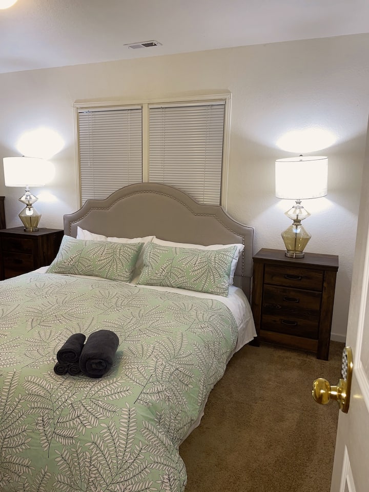 King bed room Houses for Rent in Martinez, California, United States