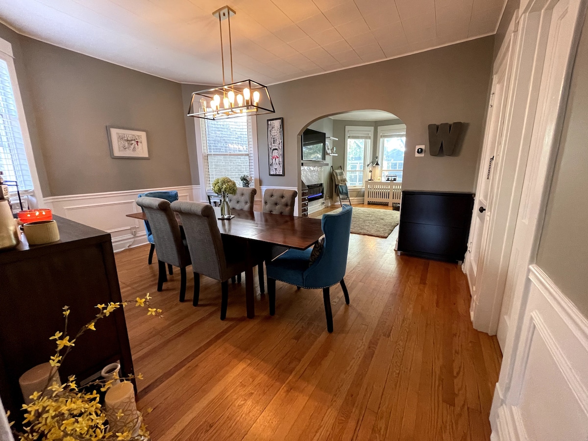 Bel appartement de 3 chambres près de Wrigley ! Appartements en