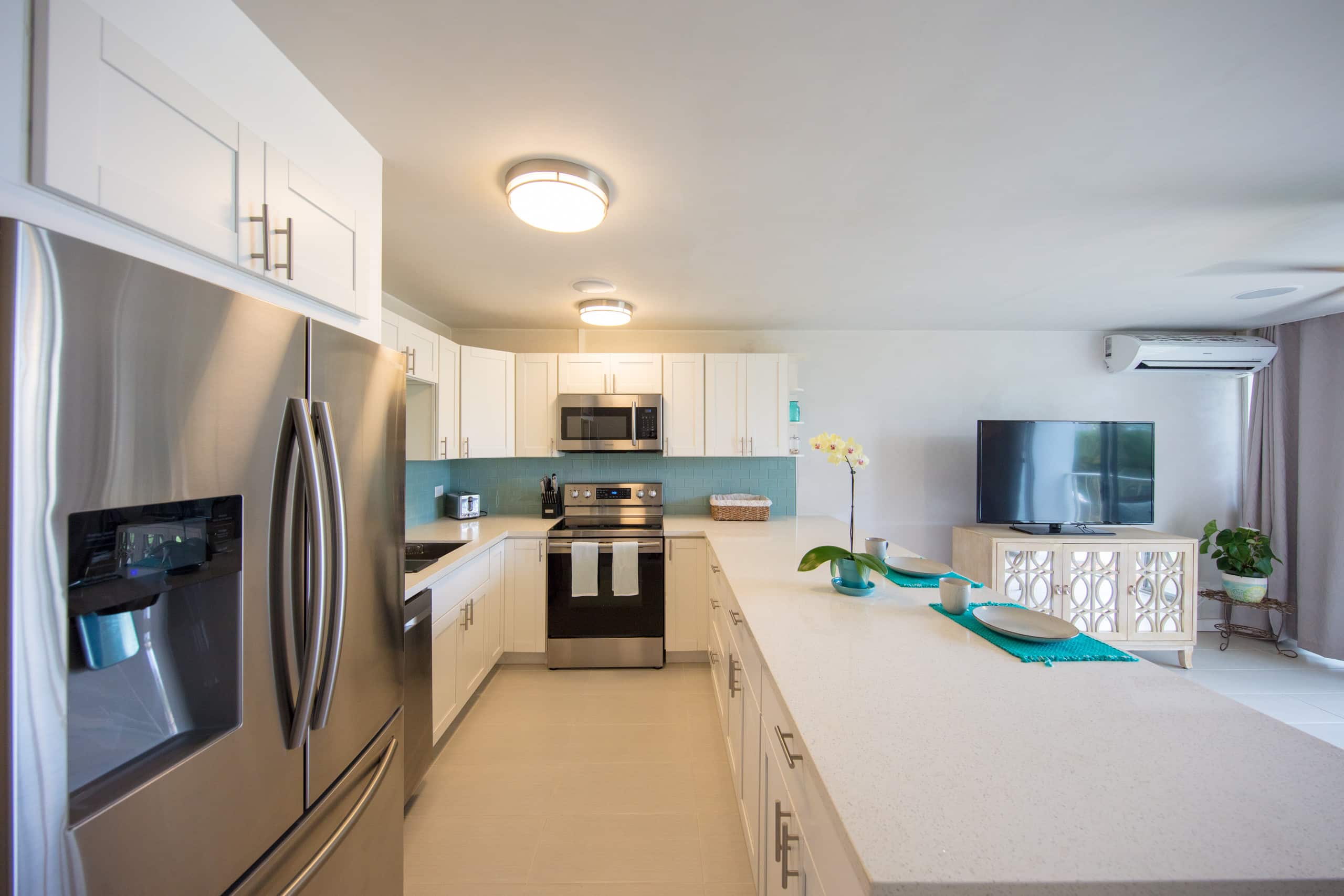Condo in Paia · ★4.86 · 1 bedroom · 2 beds · 1 private bath - Image 6