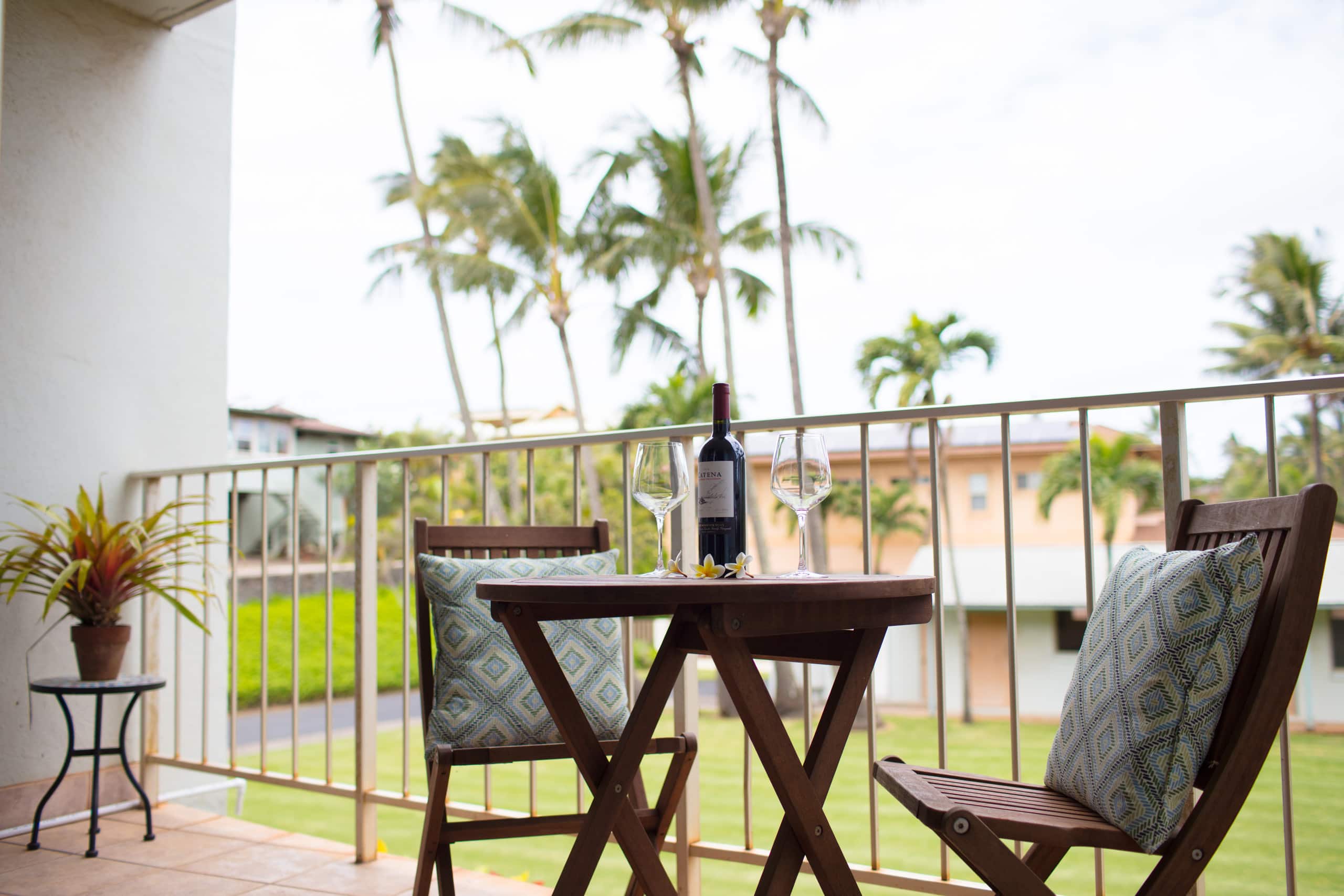 Condo in Paia · ★4.86 · 1 bedroom · 2 beds · 1 private bath - Image 18