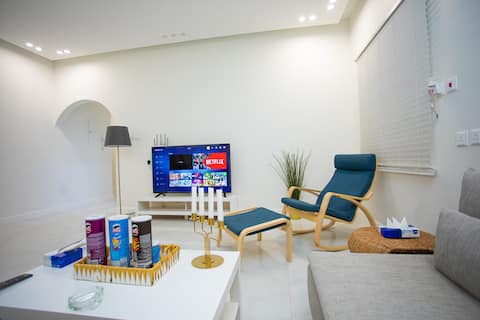 Apartment with side entrance and self check-in (3)