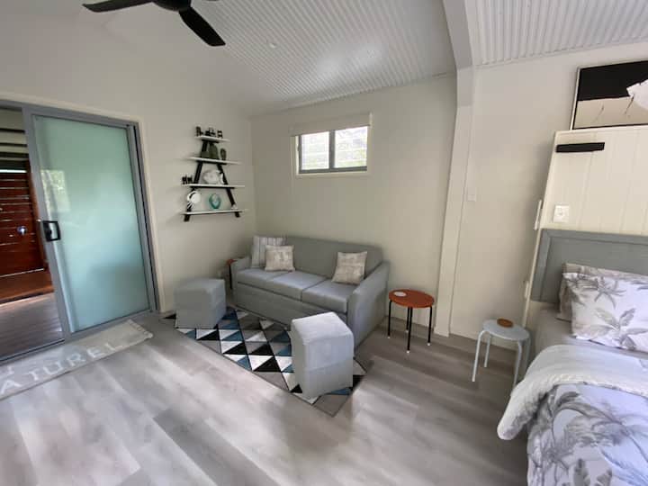Magnetic Naturally
Island Cabin - Townsville