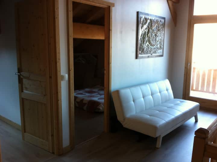 ชั้นลอย - ทางไประเบียง