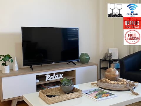 Smart Modern Close City/Airport WIFI/Park/Netflix