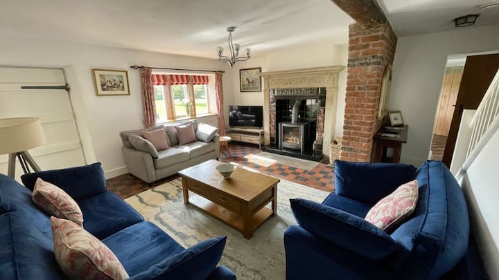 Listed Farmhouse & 3 Barn Conversions -Sleeps 26 - Congleton