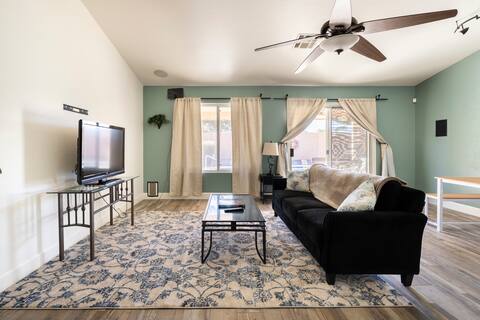Successful Airbnb property: Cheerful South Mountain Home (Chase Field 6 Miles) in South Mountain