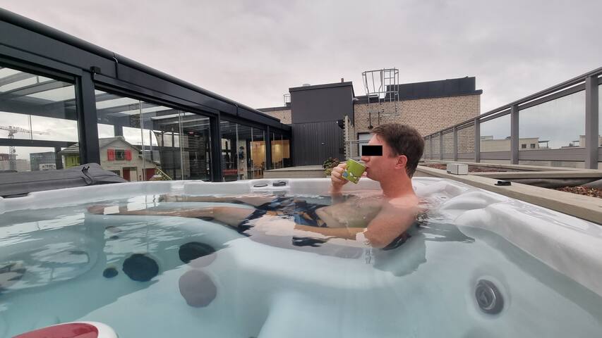 Exclusive Penthouse Apartment (100m2) Jacuzzi, Sun gallery image 2