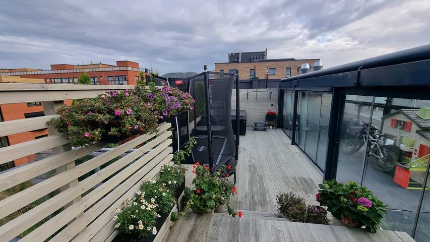 Exclusive Penthouse Apartment (100m2) Jacuzzi, Sun gallery image 4