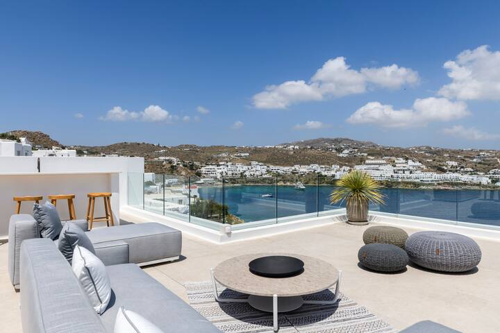 Villa Lilium II-Sanctuary overlooking Psarou Bay gallery image 5