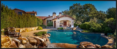 Luxurious & Peaceful 6 bedroom Home w/Pool - 5acre
