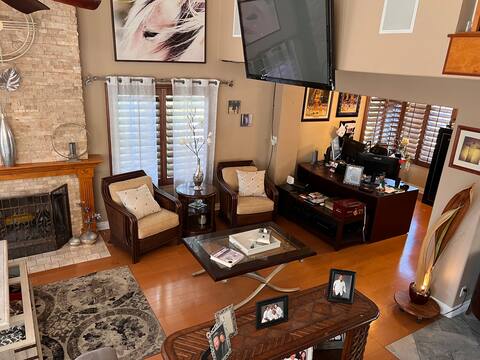 Beautiful Resort Style Entertainment Home