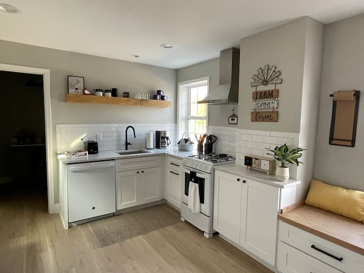 Restorative 1 bedroom apartment on 10acre farm Serviced apartments