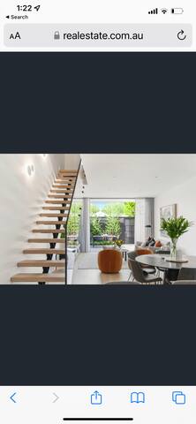 Modern 3 bedroom home minutes from beach and CBD gallery image 2