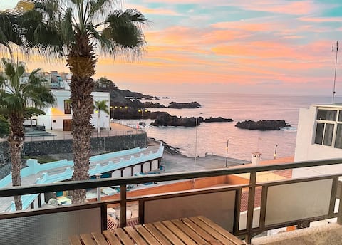 Ocean view! New apartment! 50 m. from beach (ALC2)