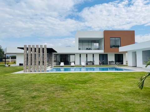 Charito Vacation Country House