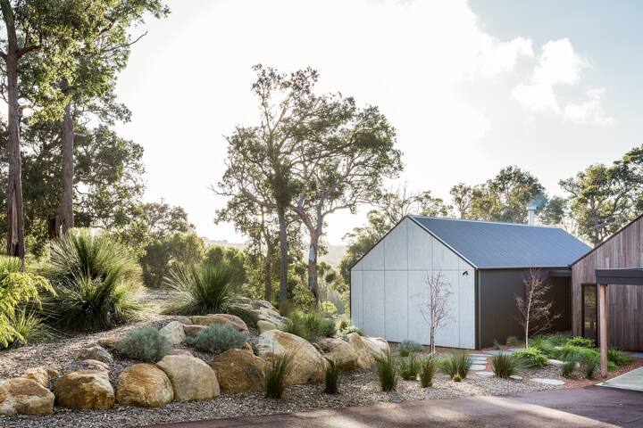 Rare, Boutique home in the heart of Margaret River gallery image 3