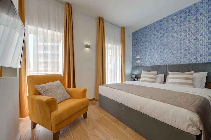 Tritoni Marina Gzira managed Airbnb listing 2