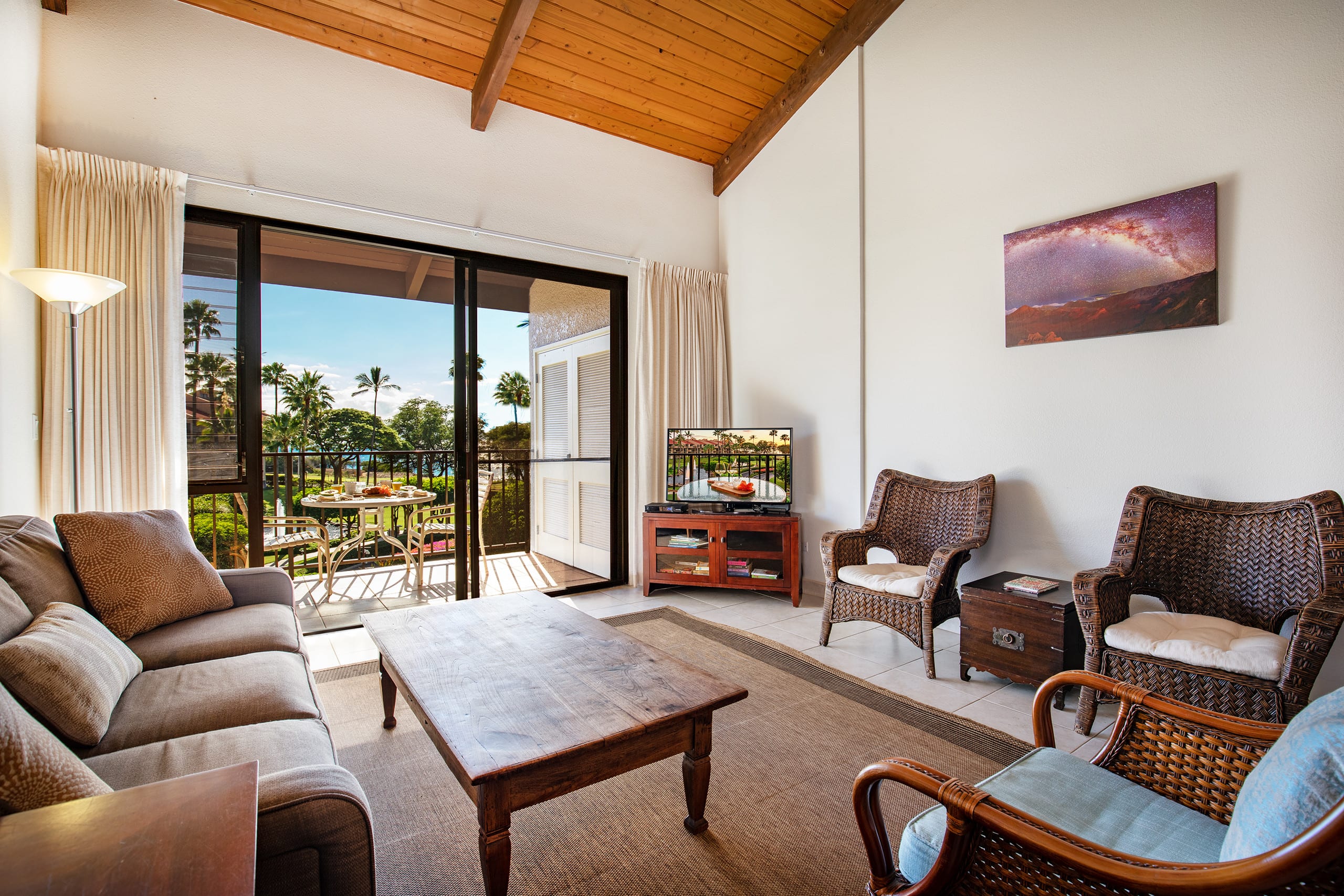 Condo in Kihei · ★4.82 · 2 bedrooms · 4 beds · 2 baths - Image 2